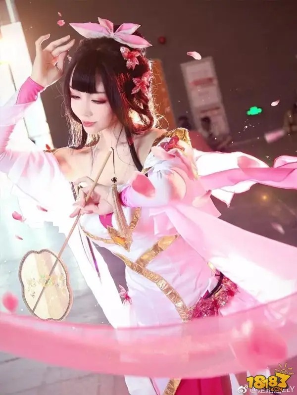 一大波甄姬游园惊梦COS美图上线 迎周年庆开启