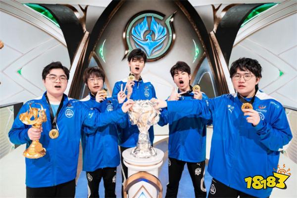 武汉eStarPro勇夺2022王者荣耀挑战者杯冠军
