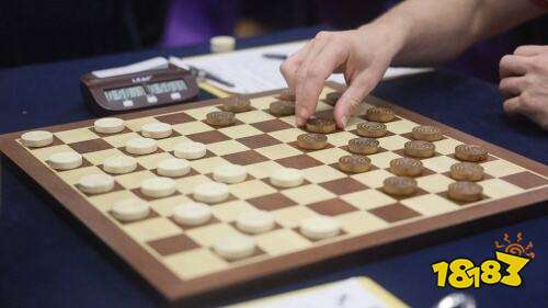 2025年全国国际跳棋锦标赛在天津开赛,新老棋手共聚津南智弈争锋