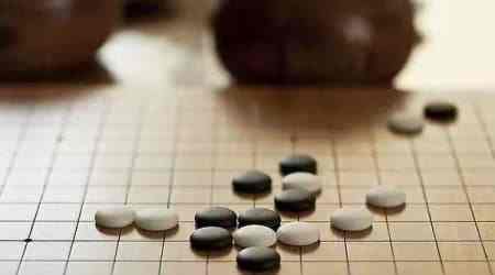 五子棋比赛规则解读：专业赛事的落子时间、胜负判定、犯规处罚