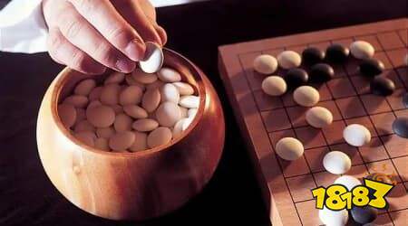 五子棋开局怎么下 五子棋经典开局布局详解